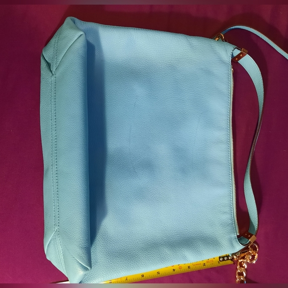 Michael Kors purse - Picture 4 of 9